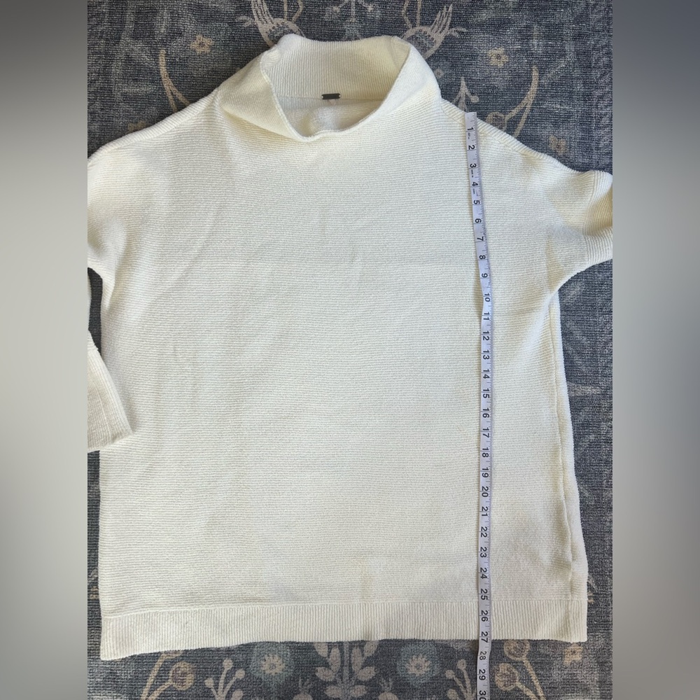 Free People Off White Cream oversized Mock cowl neck  tunic sweater - Picture 4 of 7